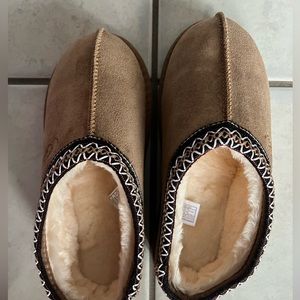 UGG Tasman slippers